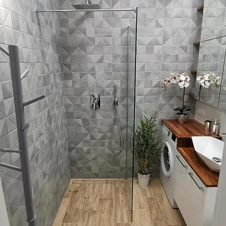 Mustsea With Free Underground Parking, Reception 24h Per 7d Gdańsk