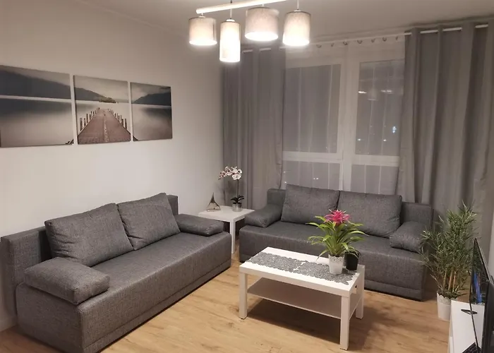 Mustsea With Free Underground Parking, Reception 24h Per 7d *