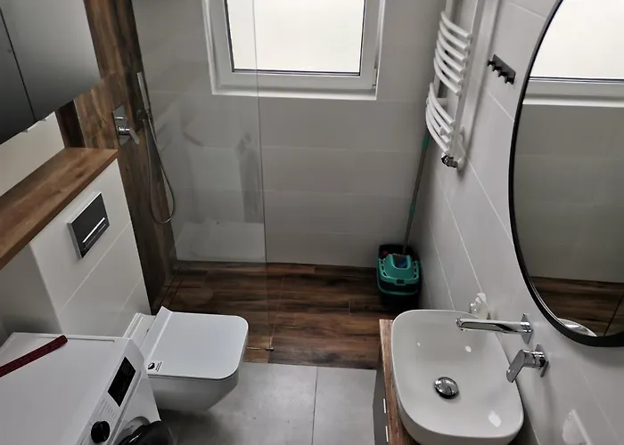 Mustsea With Free Underground Parking, Reception 24h Per 7d * Gdańsk