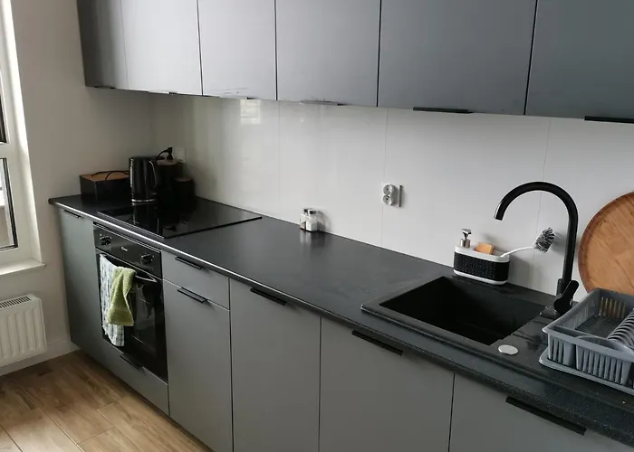 Lägenhet Mustsea With Free Underground Parking, Reception 24h Per 7d